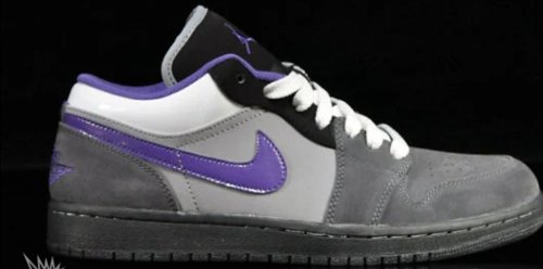 Second use 2010 jordan phat low anthracite varsity purple.