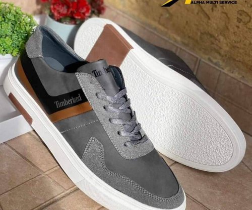 Ses articles ce trouve chez airness boutique au Mali 5ème