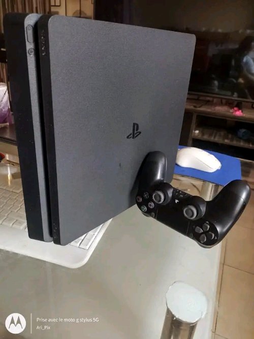 Je mets en vente ma ps4
