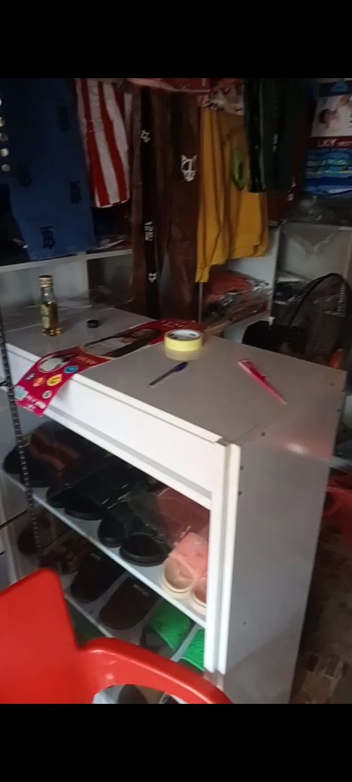 Clothes and shoes equipments. location owerri. call 0905 670 6749
