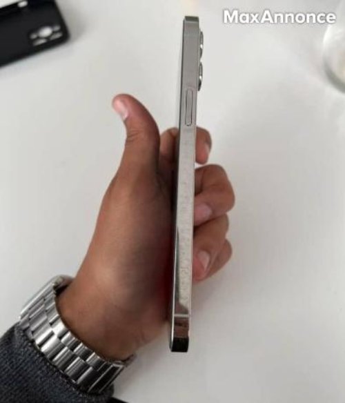 Hallo, ich biete hier mein neues iPhone 13 pro max