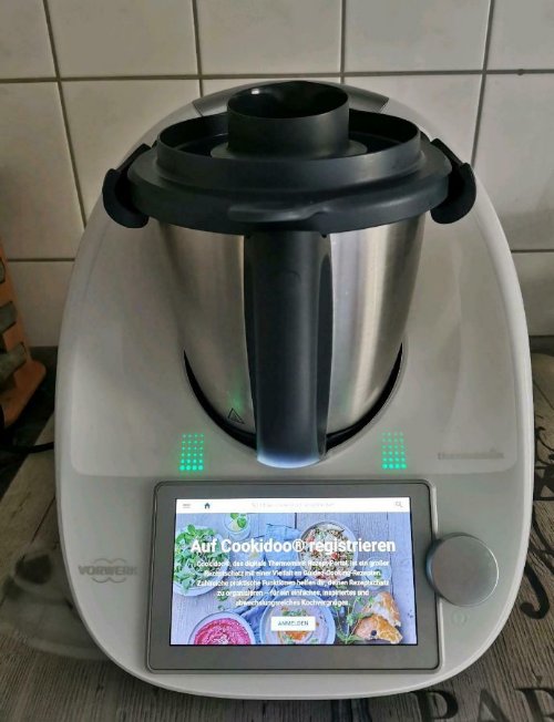 Ich verkaufe einen nagelneuen Thermomix TM6 mit all diesen aktuellen