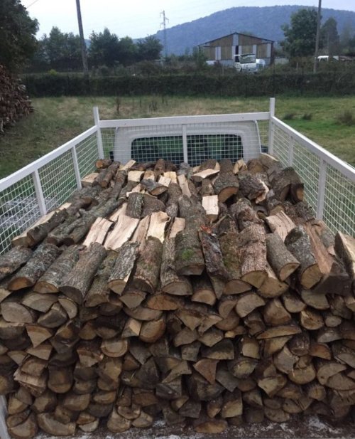 Bois de chauffage disponible pour passer un bon hiver