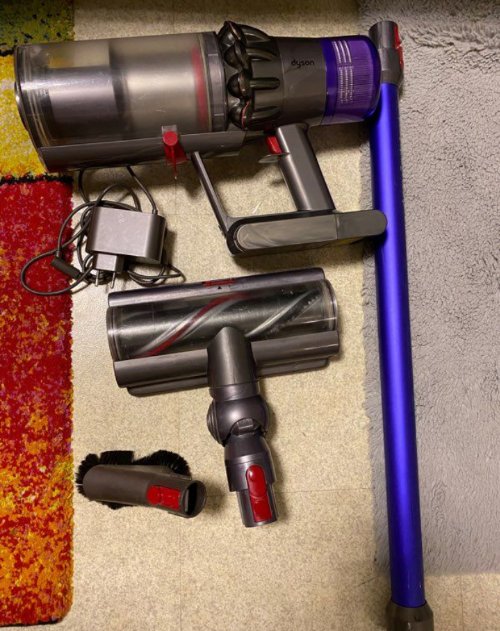 Dyson V11 fonctionne parfaitement la batterie est en excellent état