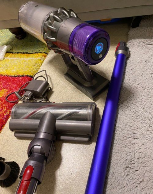 Dyson V11 fonctionne parfaitement la batterie est en excellent état
