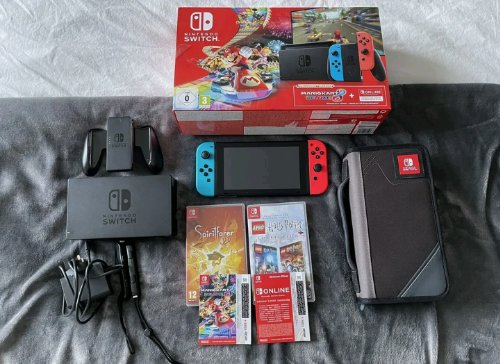 Nintendo Switch Bundle *kaum benutzt*. Kommt mit; - Originalverpackung -