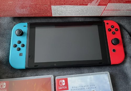 Nintendo Switch Bundle *kaum benutzt*. Kommt mit; - Originalverpackung -