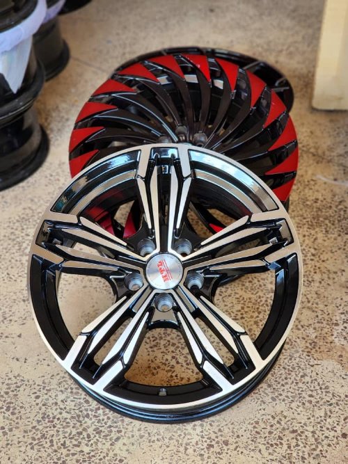 Selling sport rims new and Japan used in all sizes