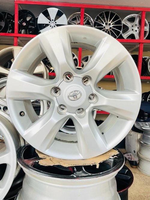 Selling sport rims new and Japan used in all sizes