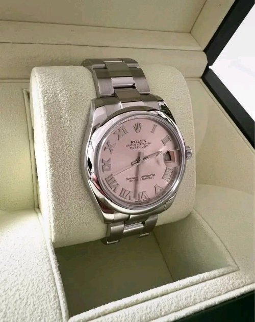 Montre Rolex très Bon Etat à vendre sentengcecillie@gmail.com
