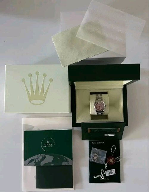 Montre Rolex très Bon Etat à vendre sentengcecillie@gmail.com