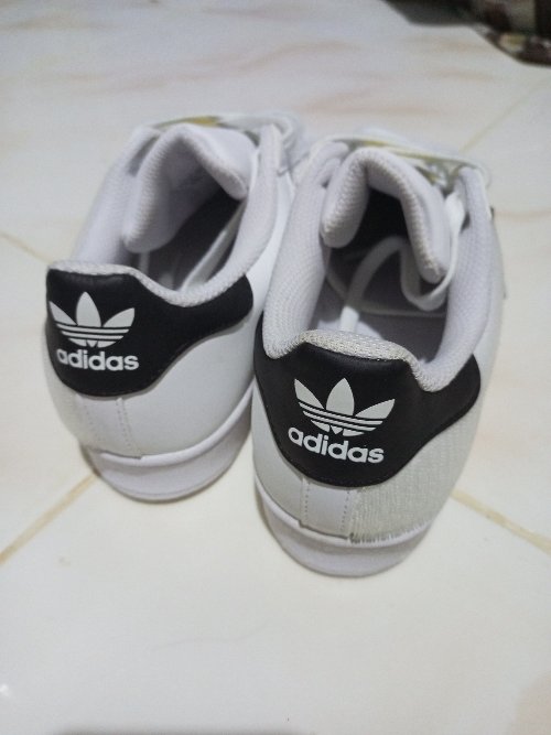 ADIDAS SUPERSTAR JUNIOR Message if interested Size: US 5