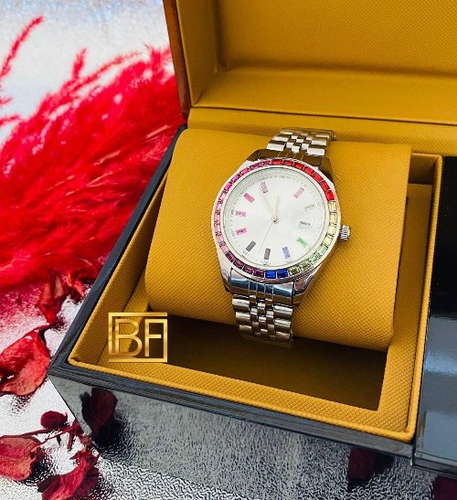 Damen- und Herrenuhren verkaufen alles WhatsApp015219044734