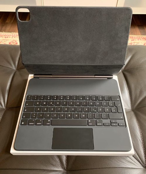 Hallo biete ich ein iPad 12 pro max mit allen