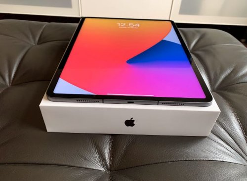Hallo biete ich ein iPad 12 pro max mit allen
