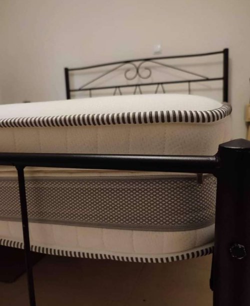Matelas disponible