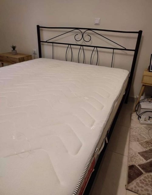 Matelas disponible