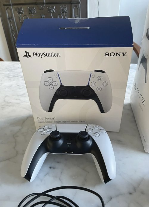 hi, i want to sell my playstation 5 disc version