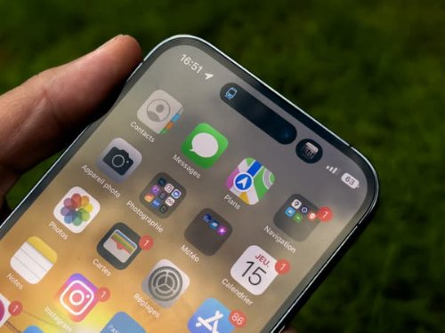 Système iOS 16 Processeur Apple A16 Bionic Nombre de coeurs