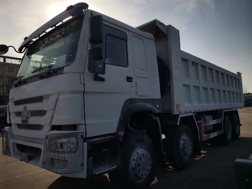 http://Www.howoexport.com Howo 8*4 (12 roues) Prix : 64300 USD avec