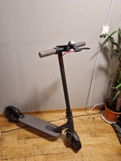 Lite brukt sparkesykkel m356