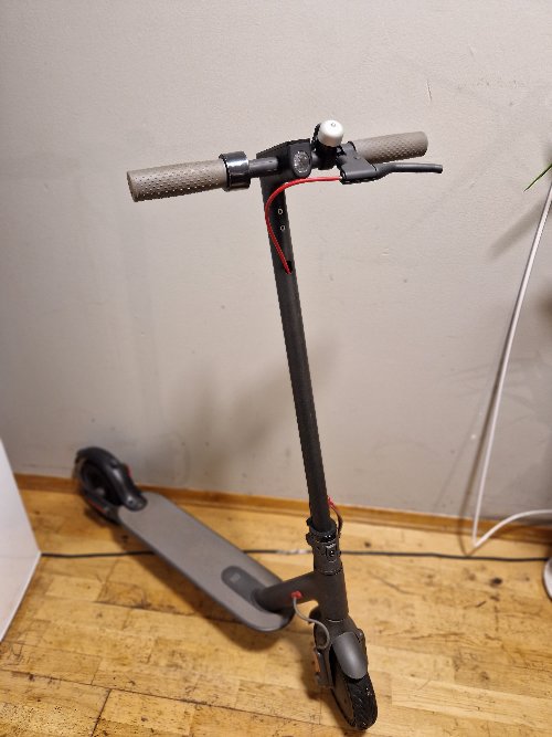 Lite brukt sparkesykkel m356