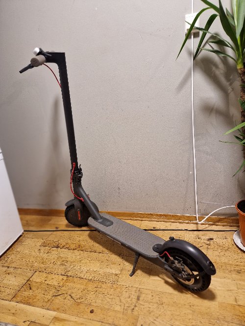 Lite brukt sparkesykkel m356