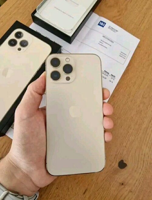 je mets en vente un iphone 13 pro max Graphite