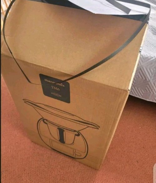 Thermomix tm6 mit allem Zubehör wie Varoma, Kanne und Messbecher