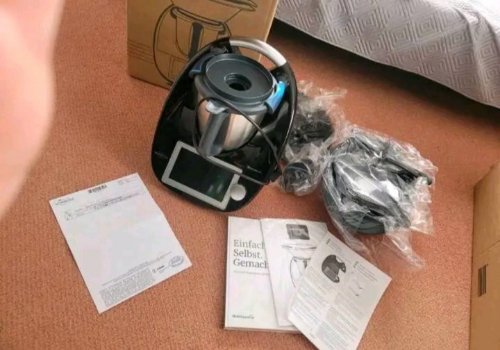 Thermomix tm6 mit allem Zubehör wie Varoma, Kanne und Messbecher