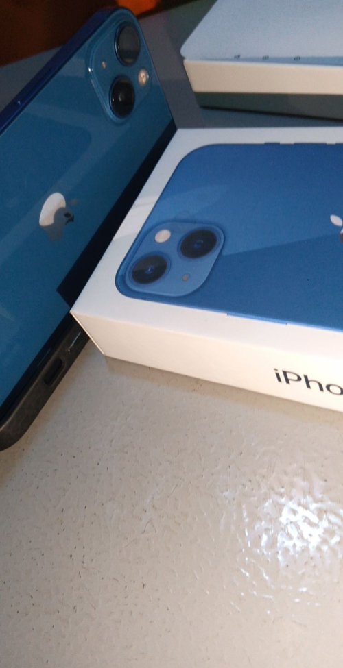 Iphone 13 Storage 128 GB Battery life %100 Comes with