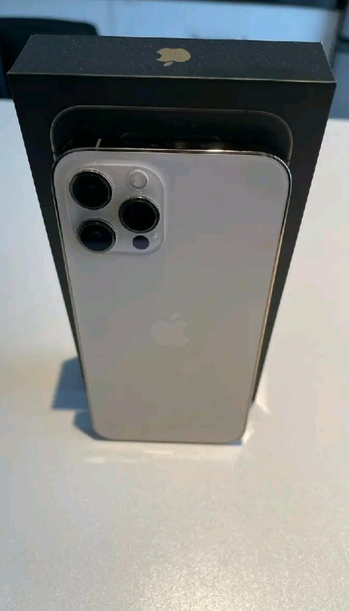Bonjour je vends mon iphone 13 pro max tt neuves