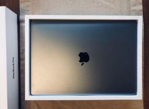 Je vends mon câble de charge MacBook Pro + très