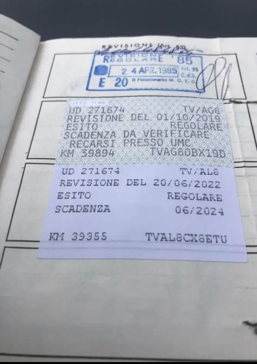 Questa è una Volkswagen Polo del 2012 con un chilometraggio