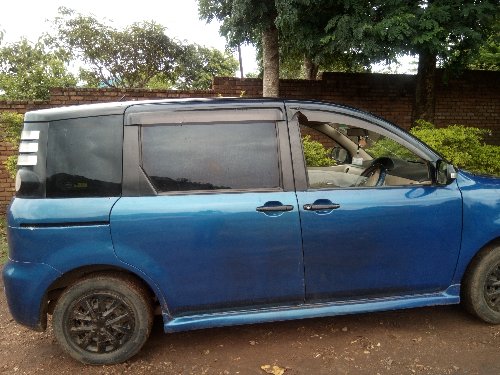 Sienta for sale ........................ Land for sale Dedza boarder (8hectres)