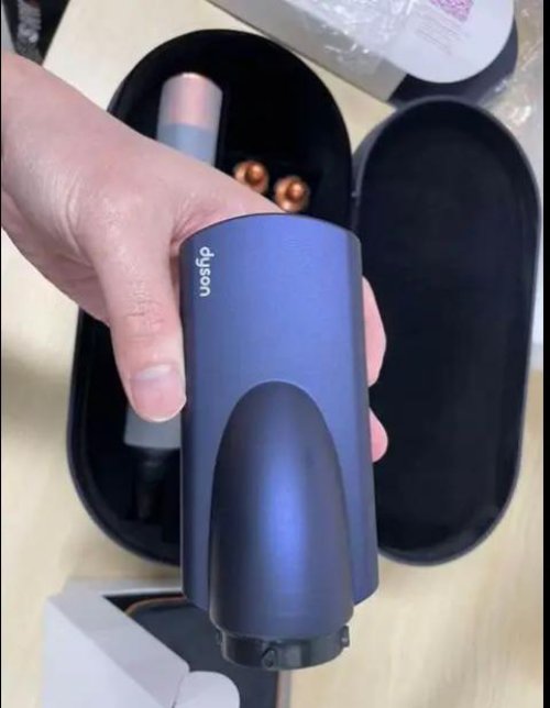 Bonjour Nouveau avec garantie et facture Dyson airwrap neuf emballé