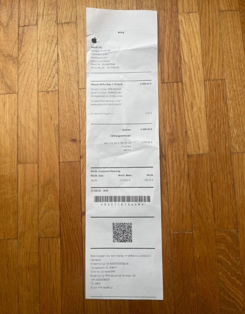 Non ouvert, tout neuf intéressé contactez moi sur WhatsApp +49