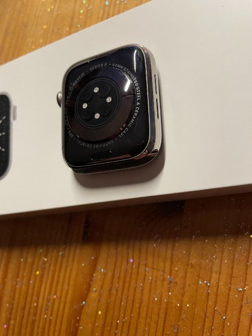 Apple Watch Series 6 44mm Edelstahlgehäuse mit Milanaise Silber Armband