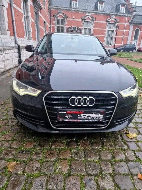Dëst ass en 2012 audiPolo mat engem héije Kilometer vun