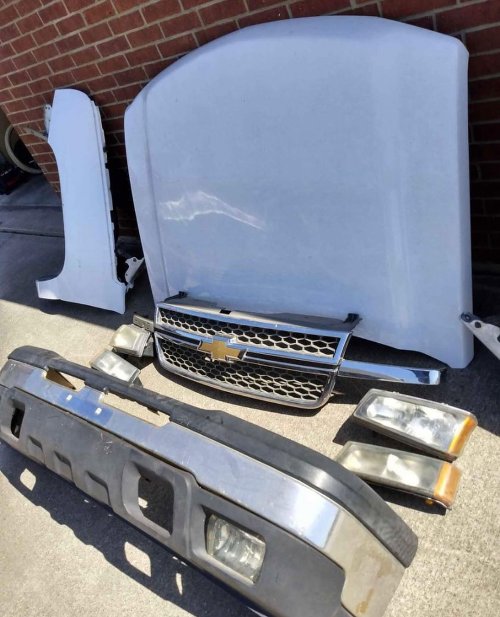1999-2007 front clip with the HD Hood bumper both fenders
