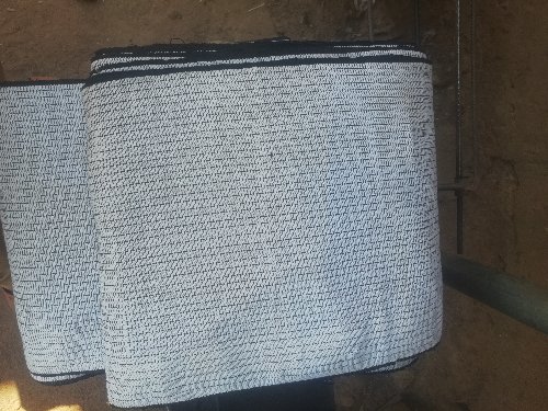 Des pagne traditionnelle deux ton et unique de bonne qualité