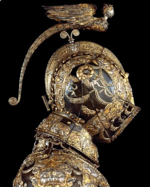 Armure de parade médiévale d'Alessandro Farnese réplique de costume d'armure