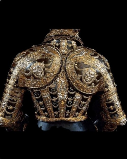 Armure de parade médiévale d'Alessandro Farnese réplique de costume d'armure