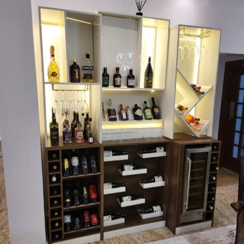 Bar for drinks and wine