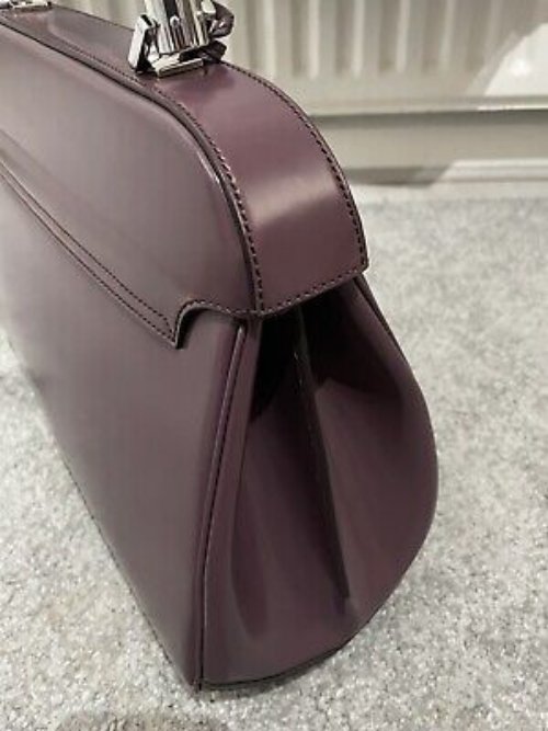 gucci bag women. Featuring the iconic Lady Lock, this top