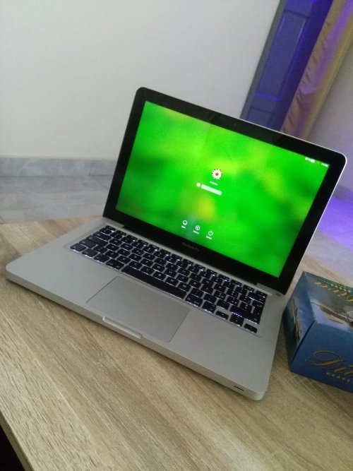 Ordinateur portatif MacBook Capacité 512gb Etat 09/10