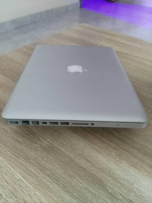 Ordinateur portatif MacBook Capacité 512gb Etat 09/10