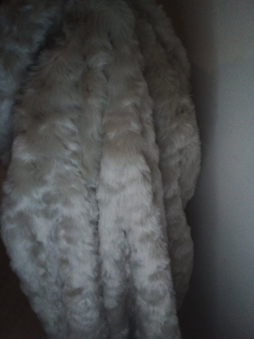 MANTEAU Femme ( MNG suit) PRODUIT D’OCCASION, en bon etat,