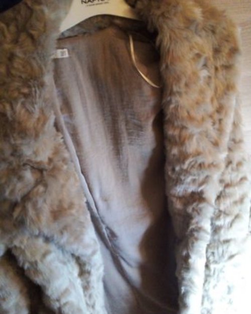 MANTEAU Femme ( MNG suit) PRODUIT D’OCCASION, en bon etat,