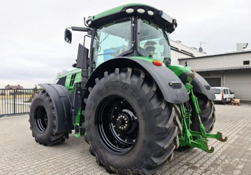 Power: 330KM Engine capacity: 9L 5 pairs of rear hydraulic